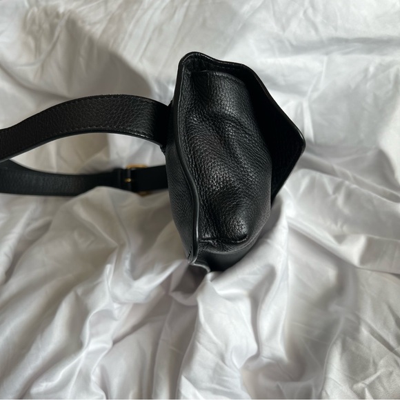 Gucci pebbled leather belt bag - Picture 4 of 16